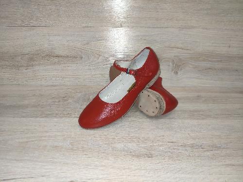 Туфли красные для народных танцев наборный каблук